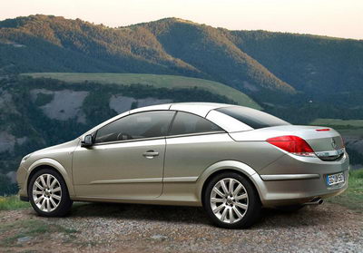 
Image Design Extrieur - Opel Astra Twintop (2006)
 