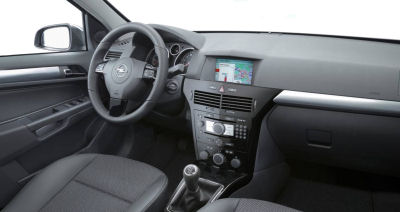 
Découvrez l'intérieur de la Opel Astra (2007).
 